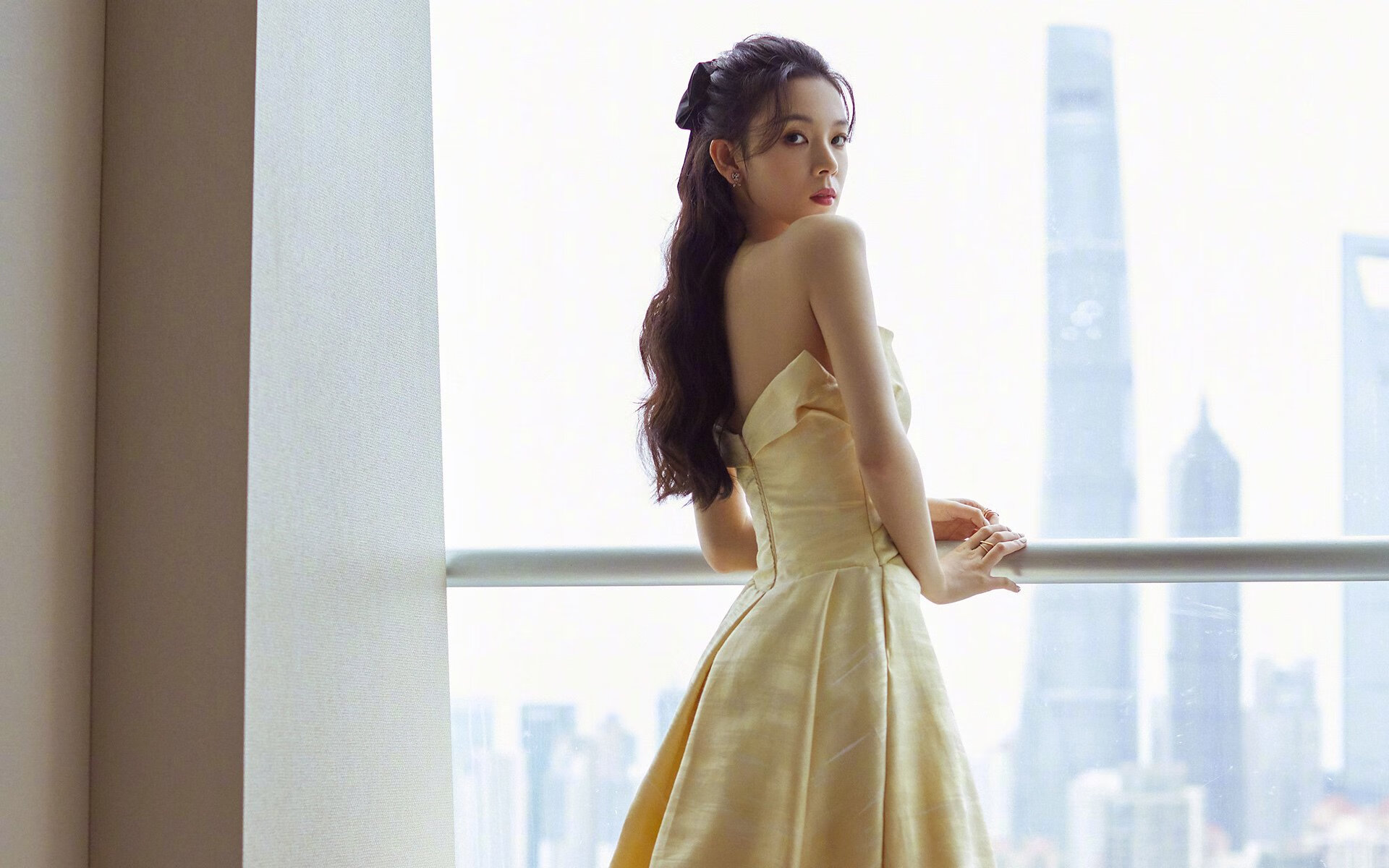 随机快船全队合力战胜湖人，豪取胜利保持不败，快船目前阵容与湖人比较